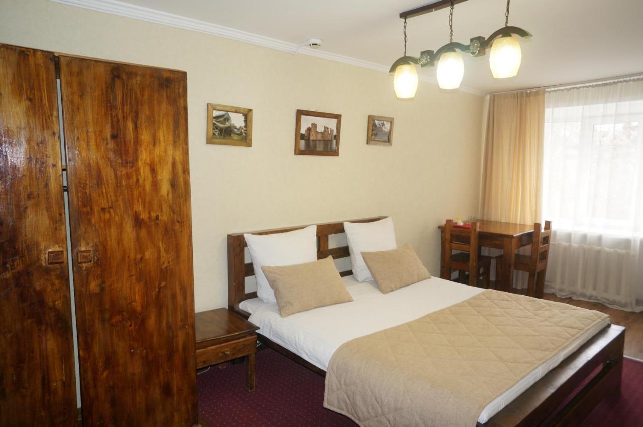 GALIRAD Hotel Ustʼ-Kamenogorsk Zimmer foto